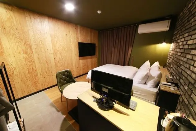 Oda (B ROOM)