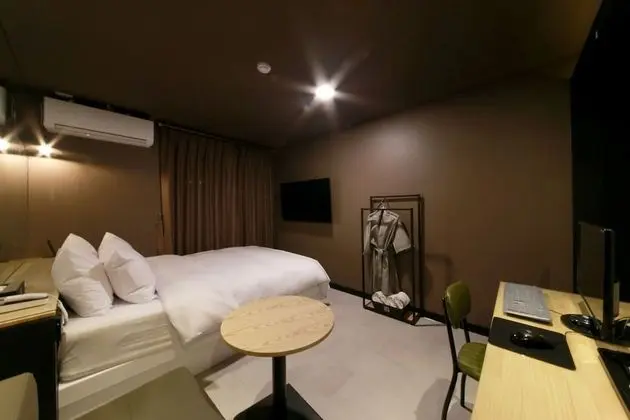 Oda (B ROOM)