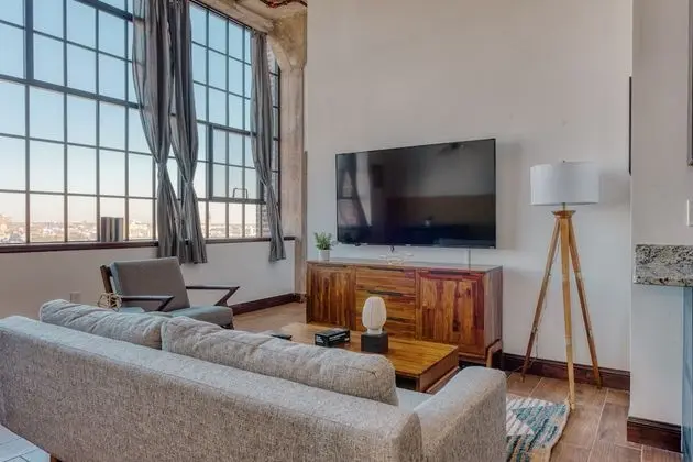 Çatı Katı Süiti (Penthouse)