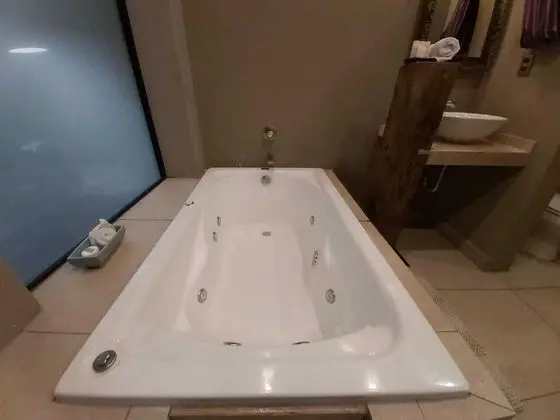 Süit, 1 En Büyük (King) Boy Yatak