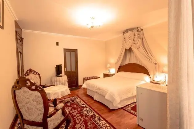 Tek Büyük Yataklı Oda