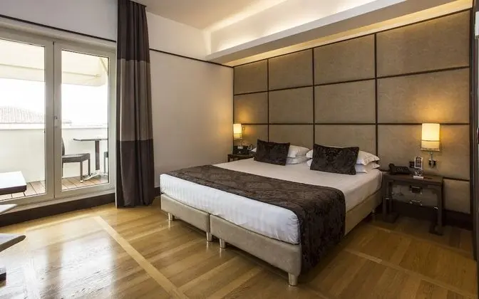 Superior Tek Büyük Yataklı Oda, Balkon