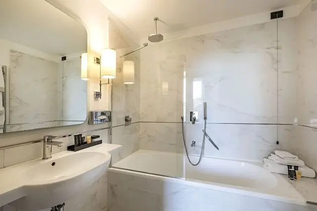 Superior Tek Büyük Yataklı Oda, Balkon