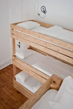 Ortak Ranzalı Oda, Sadece kadınlar için