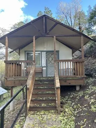 Deluxe Tent Cabin (No Heat or A/C)