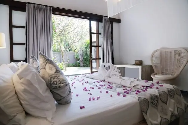 Deluxe Villa, 2 Yatak Odası, Havuz Manzaralı