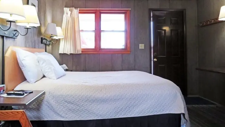 Standard Oda, 1 Büyük (Queen) Boy Yatak, Sigara İçilmez, Buzdolabı ve Mikrodalga