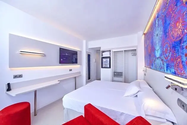 Büyük Yataklı Tek Kişilik Oda, Balkon