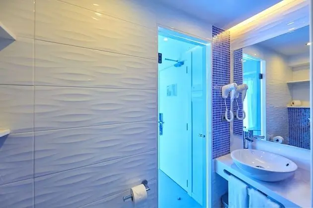 Büyük Yataklı Tek Kişilik Oda, Balkon