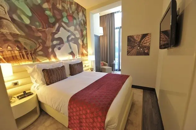 Süit, 1 Çift Kişilik Yatak ve Çekyat, Havuz Manzaralı