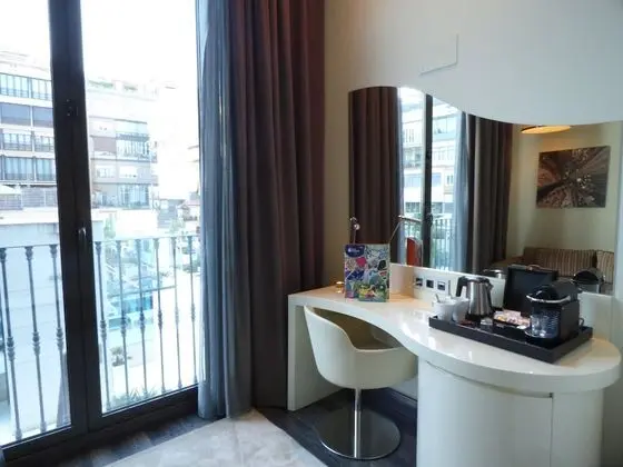 Süit, 1 Çift Kişilik Yatak ve Çekyat, Havuz Manzaralı