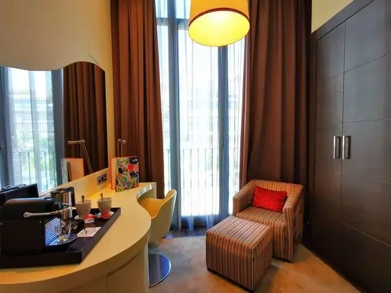 Süit, 1 Çift Kişilik Yatak ve Çekyat, Havuz Manzaralı