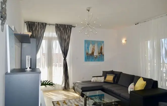 Apart Daire, 2 Yatak Odası, Deniz Manzaralı