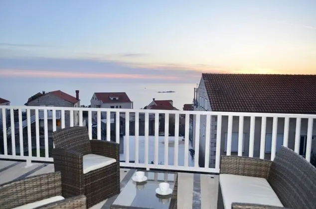 Apart Daire, 2 Yatak Odası, Deniz Manzaralı