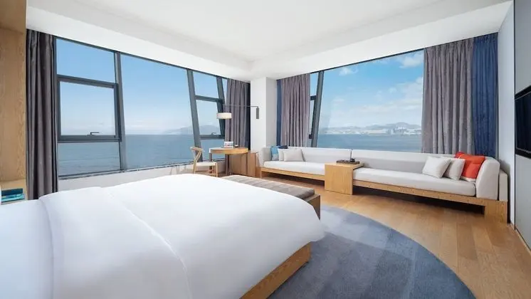 Standard Oda, 1 En Büyük (King) Boy Yatak (270 Degree Erhai View Cangshan View)