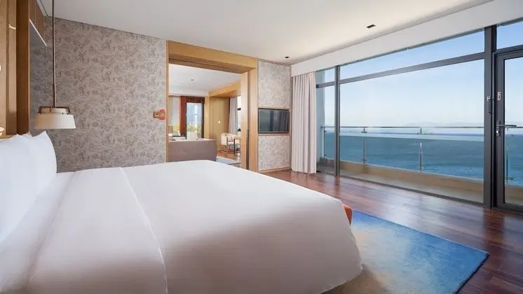 Süit, 1 Yatak Odası (180 Degree Erhai View, High Floor)
