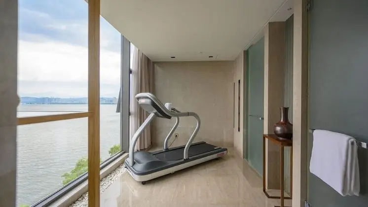 Süit, 1 Yatak Odası (180 Degree Erhai View, High Floor)