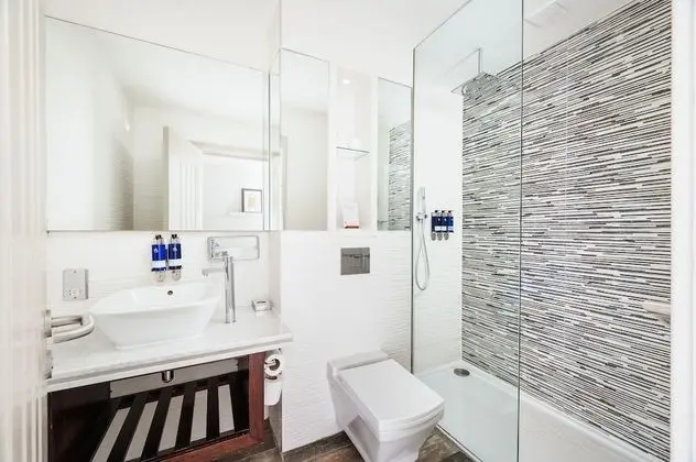 Standard Oda, 1 En Büyük (King) Boy Yatak, Şehir Manzaralı