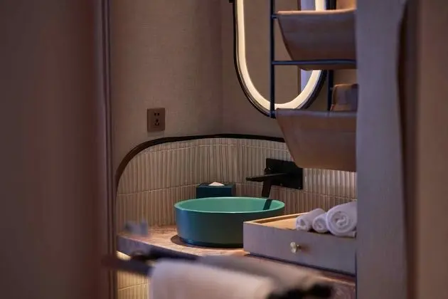 Premium Oda, 1 En Büyük (King) Boy Yatak