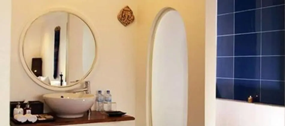Deluxe Tek Büyük Yataklı Oda, Balkon, Şehir Manzaralı