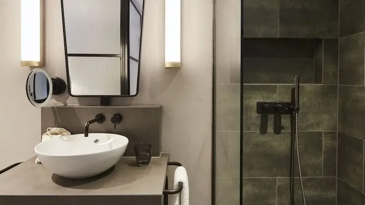 Premium Oda, 1 Büyük (Queen) Boy Yatak, Balkon, Şehir Manzaralı