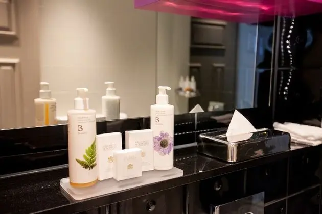 Süit, 1 Büyük (Queen) Boy Yatak