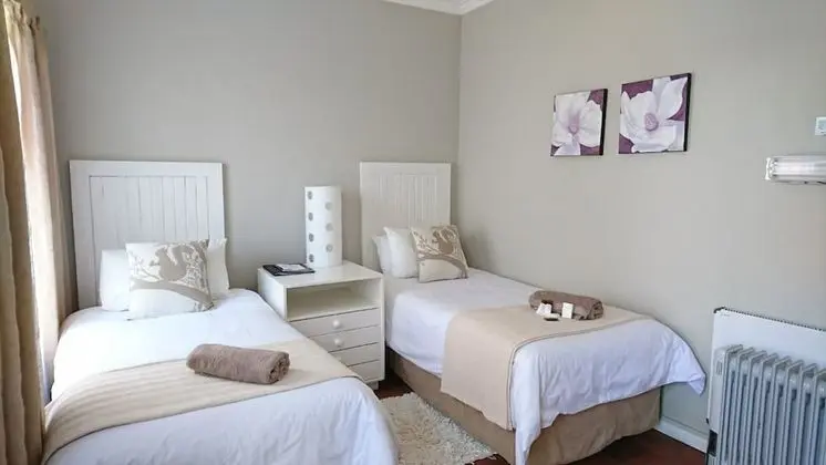 Luxury İki Ayrı Yataklı Oda