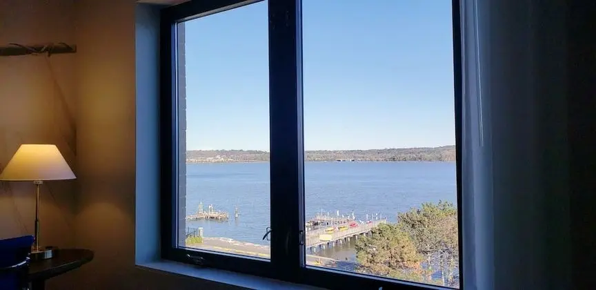 Premium Oda, 1 En Büyük (King) Boy Yatak, Nehir Manzaralı (Potomac River View)
