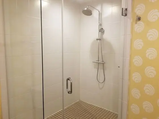 Standard Oda, 2 Büyük (Queen) Boy Yatak