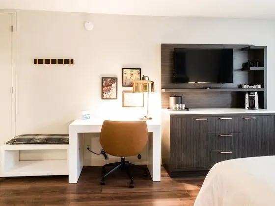 Premium Oda, 1 En Büyük (King) Boy Yatak