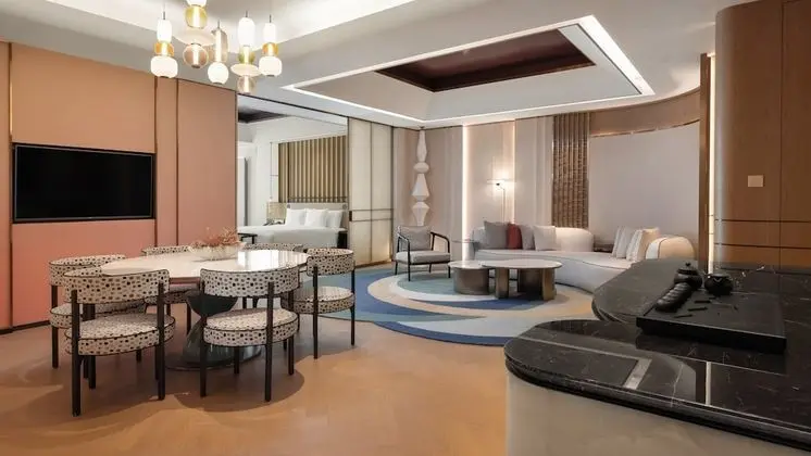Süit, 1 En Büyük (King) Boy Yatak (Living/Dining/Meeting Area)