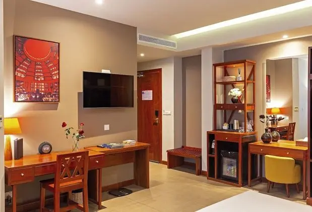 Deluxe Tek Büyük Yataklı Oda