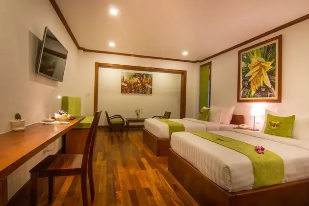 Deluxe İki Ayrı Yataklı Oda, 2 Tek Kişilik Yatak, Küvet, Şehir Manzaralı