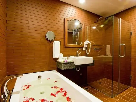 Deluxe İki Ayrı Yataklı Oda, 2 Tek Kişilik Yatak, Küvet, Şehir Manzaralı