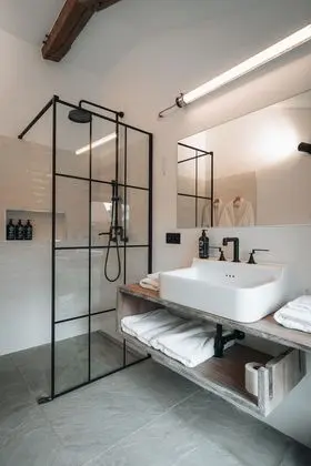 Classic Tek Büyük veya İki Ayrı Yataklı Oda