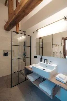 Deluxe Tek Büyük veya İki Ayrı Yataklı Oda