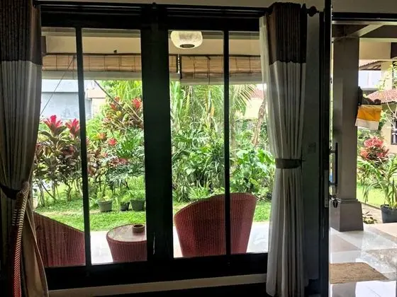 Deluxe Tek Büyük Yataklı Oda (AC)