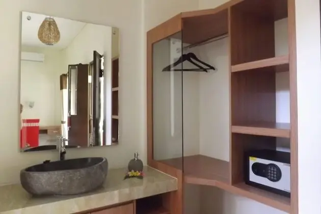 Deluxe Tek Büyük Yataklı Oda (AC)