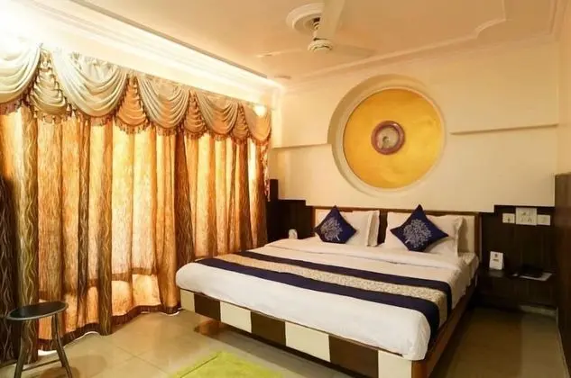 Luxury Oda