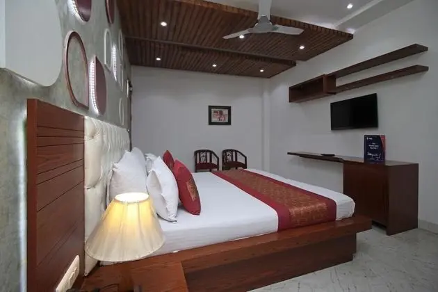 Luxury Oda