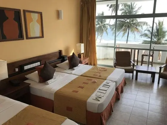Deluxe Triple Room with Sea View Balcony