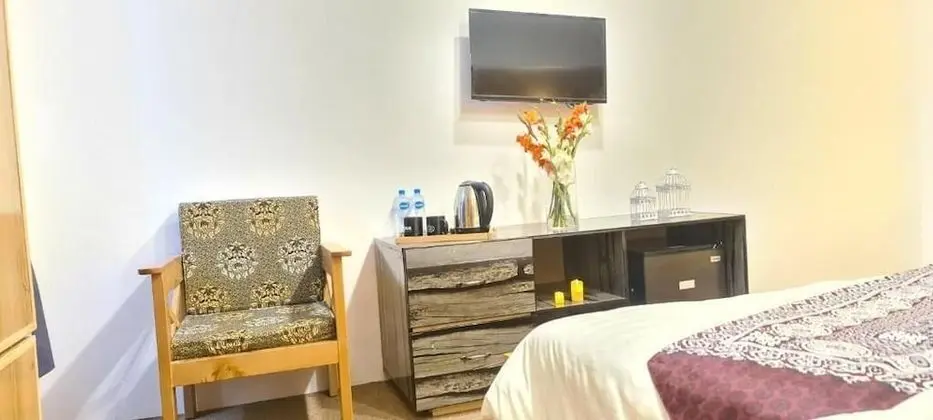 Deluxe Tek Büyük Yataklı Oda