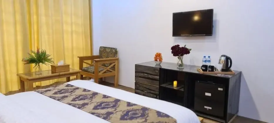 Deluxe Tek Büyük Yataklı Oda