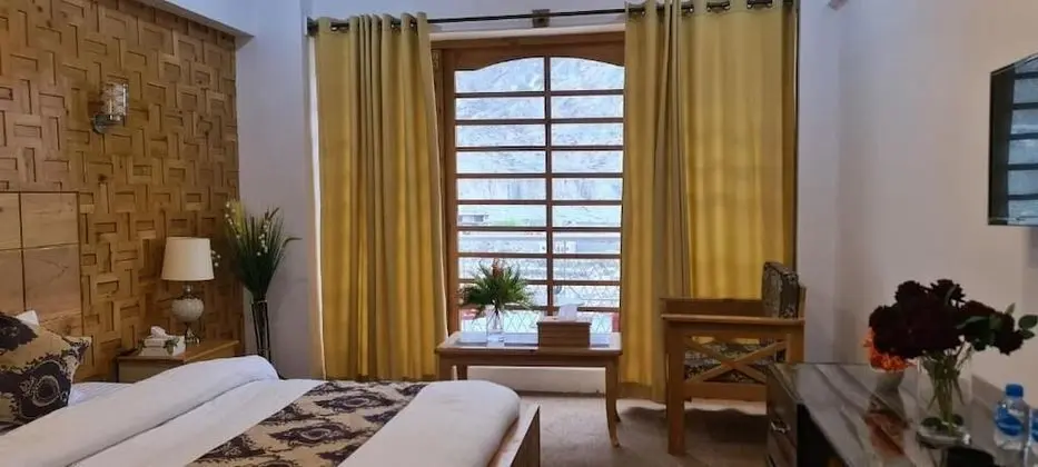 Deluxe Tek Büyük Yataklı Oda