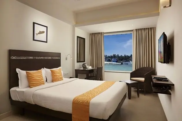 Boutique Room