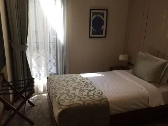 Standart Oda, Şehir Manzaralı
