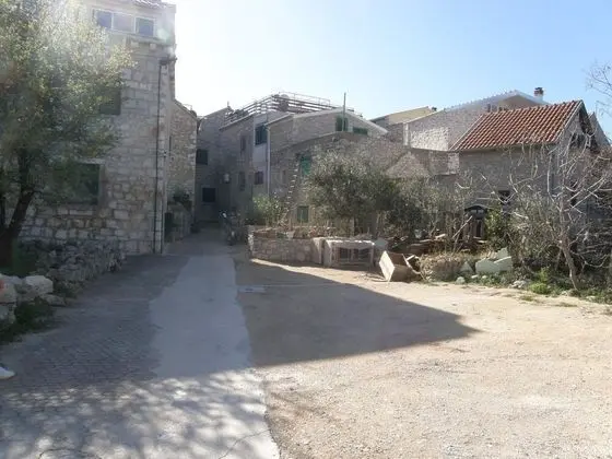 Apart Daire (Ines - central with free parking - A1)