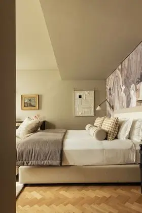 Premium Tek Büyük Yataklı Oda (Deluxe)