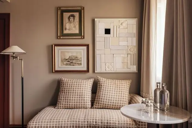 Premium Tek Büyük Yataklı Oda (Deluxe)