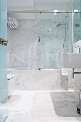 Büyük Yataklı Tek Kişilik Oda